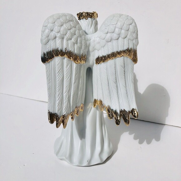Vintage TRADITIONS Collectable PORCELAIN ANGEL. Gold Hand Painted Accents - Picture 6 of 9
